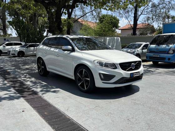 VOLVO XC60 2.0 T6 R DESIGN TURBO GASOLINA 4P AUTOMÁTICO